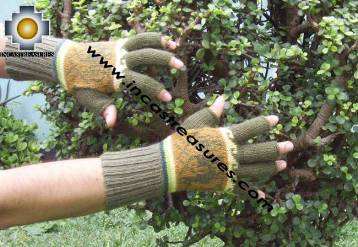 100% Alpaca Wool Fingerless gloves with Llama Designs in Green