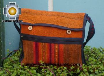 sheep wool handbag from cuzco apu